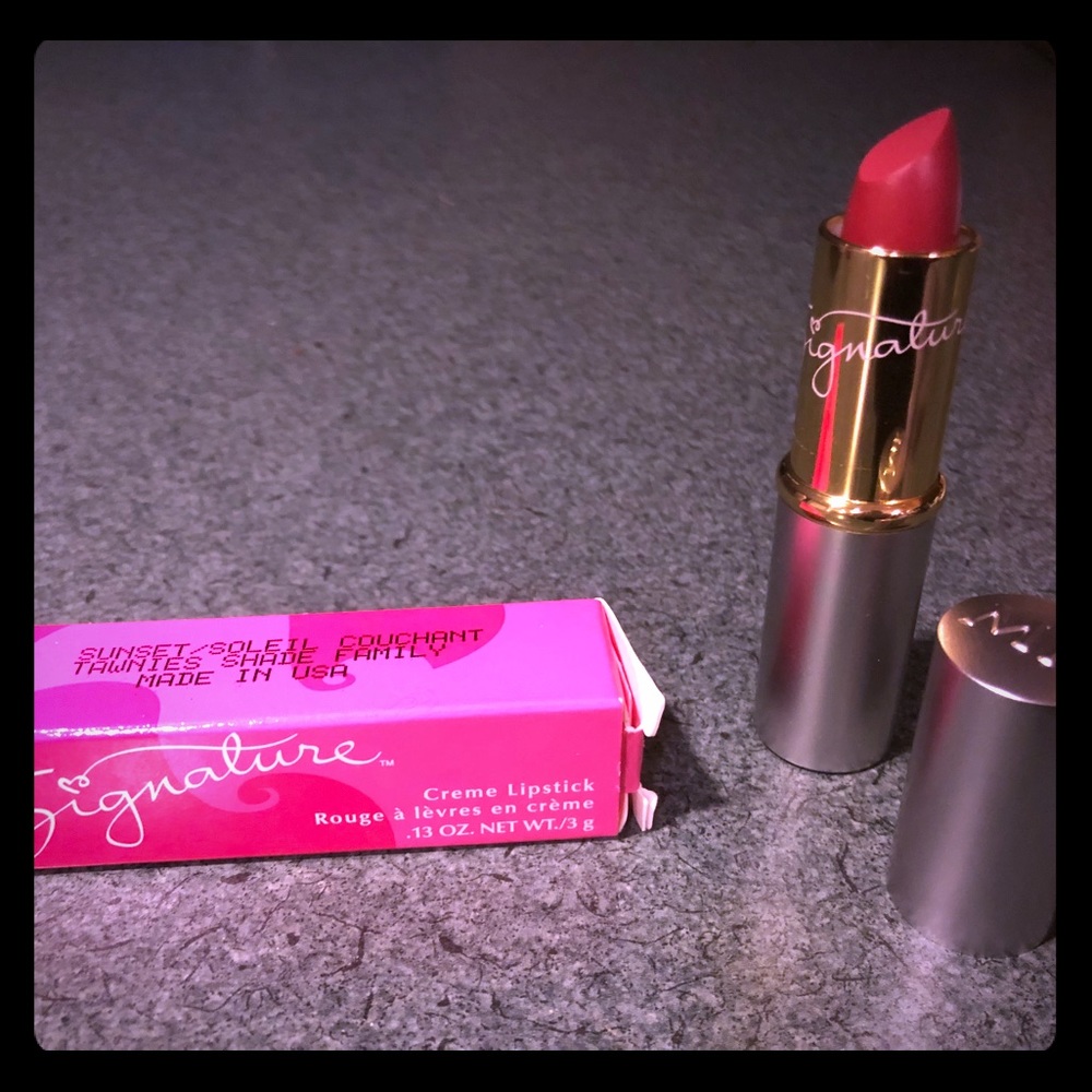 SOLD- NOT FOR SALE MK  Lipstick NIB Sunset